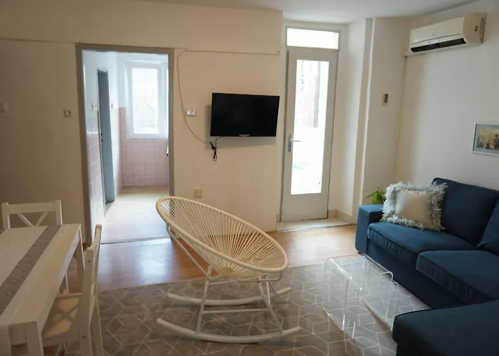 Corto Apartman *